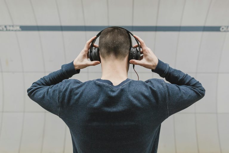 How Music Affects Memory and Cognitive Performance